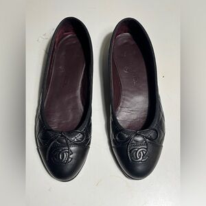 CHANEL Black Quilted Leather Ballet Flats with Bow
